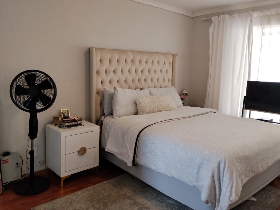 To Let 3 Bedroom Property for Rent in Tlhabane West North West